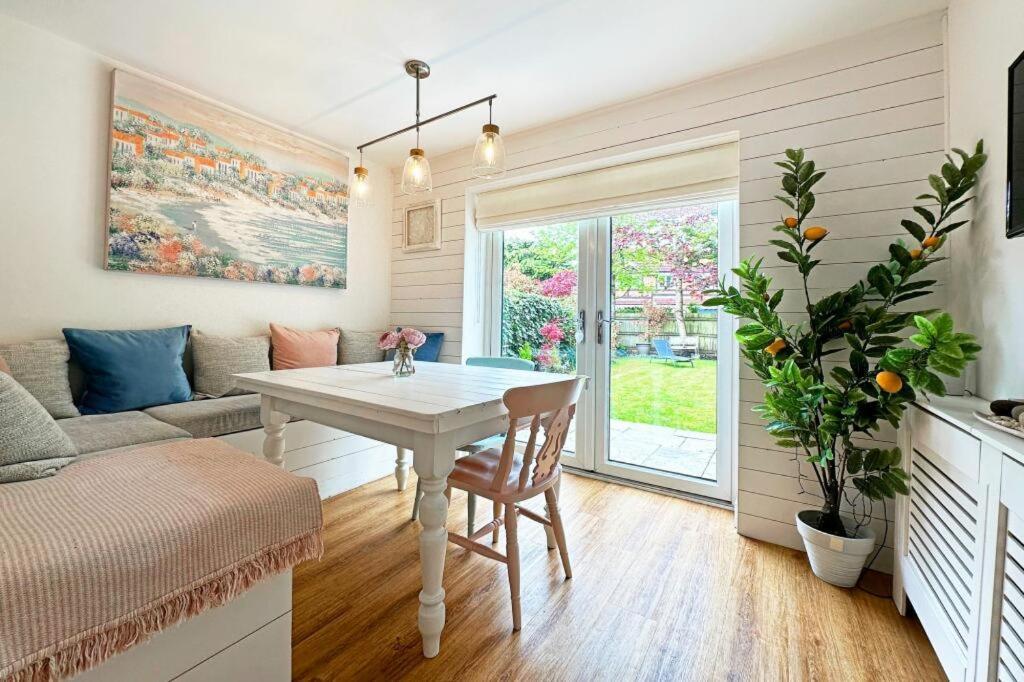 Bluebell House Home In Country Village. Nec/Stratford/Birmingham Solihull Extérieur photo