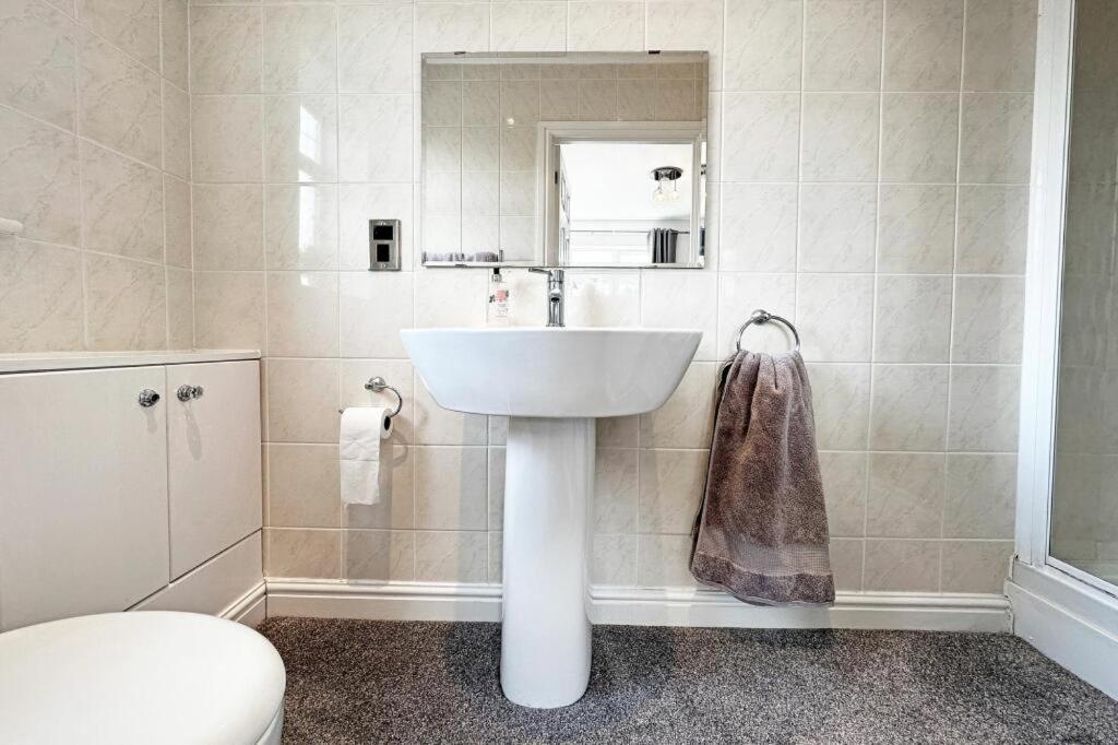 Bluebell House Home In Country Village. Nec/Stratford/Birmingham Solihull Extérieur photo